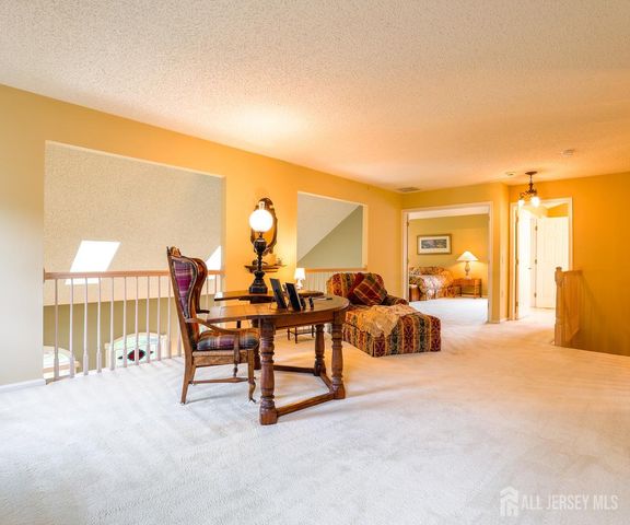 1 Leeds Lane, Monroe, NJ 08831