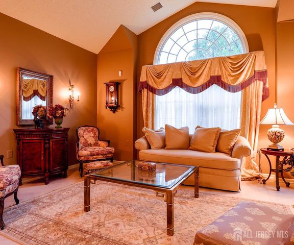 1 Leeds Lane, Monroe, NJ 08831