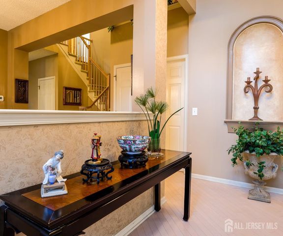 1 Leeds Lane, Monroe, NJ 08831