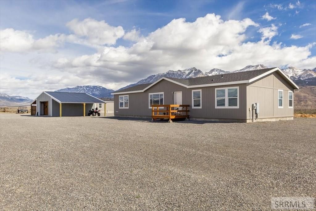 Image 3 of property listing at 5897 W Remington Ridge Road, Mackay, ID 83251