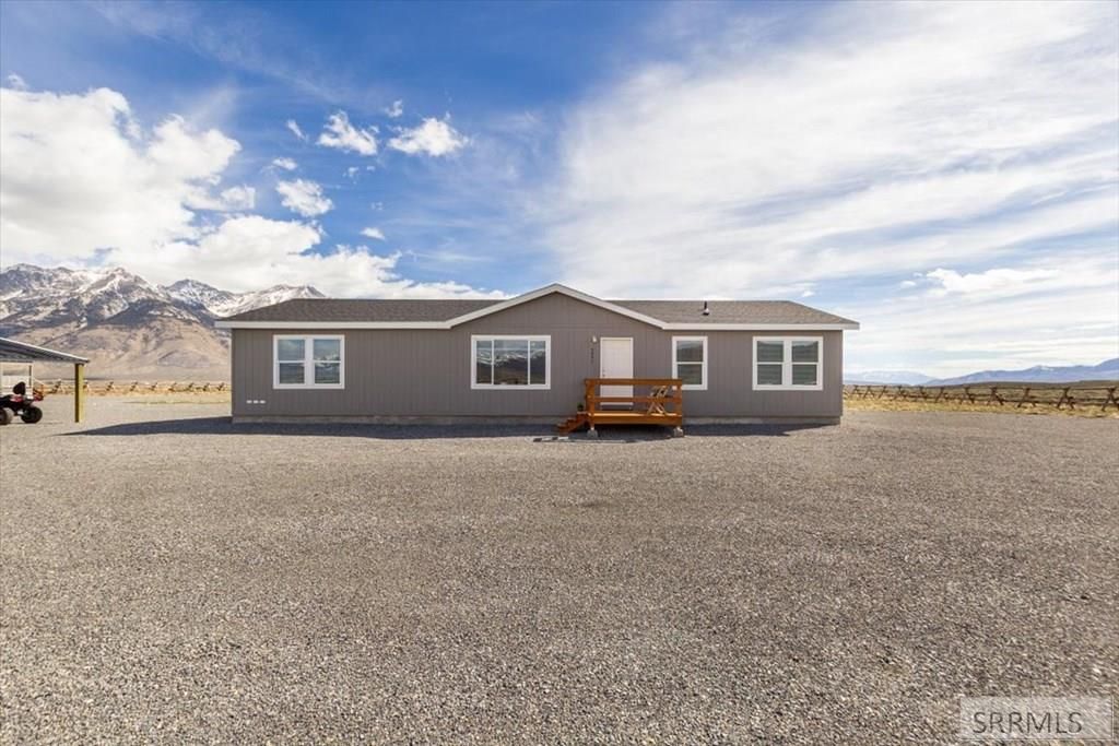 Image 4 of property listing at 5897 W Remington Ridge Road, Mackay, ID 83251