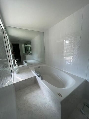 20408 NE 34th Ct 21, Aventura, FL 33180