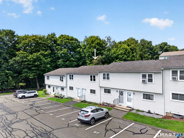 1081 New Haven Road 9D, Naugatuck, CT 06770