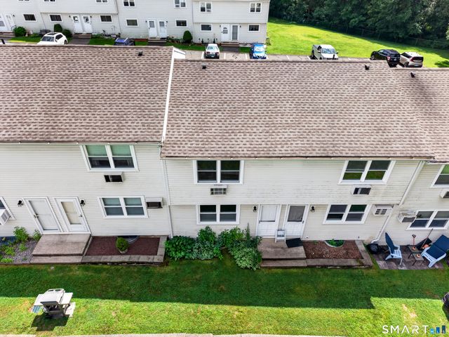 1081 New Haven Road 9D, Naugatuck, CT 06770
