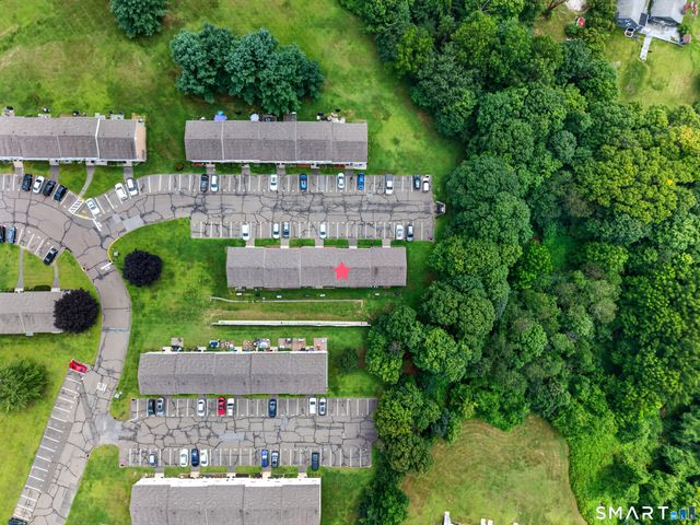 1081 New Haven Road 9D, Naugatuck, CT 06770