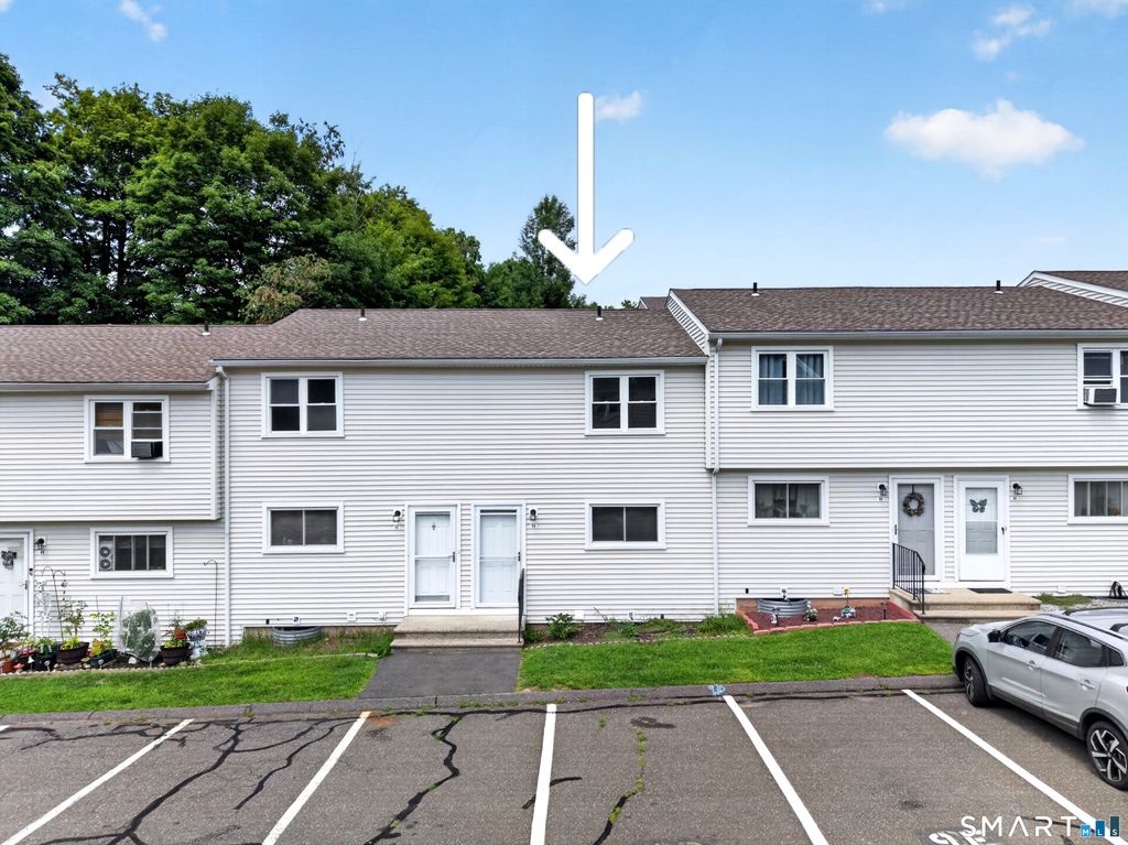 1081 New Haven Road 9D, Naugatuck, CT 06770