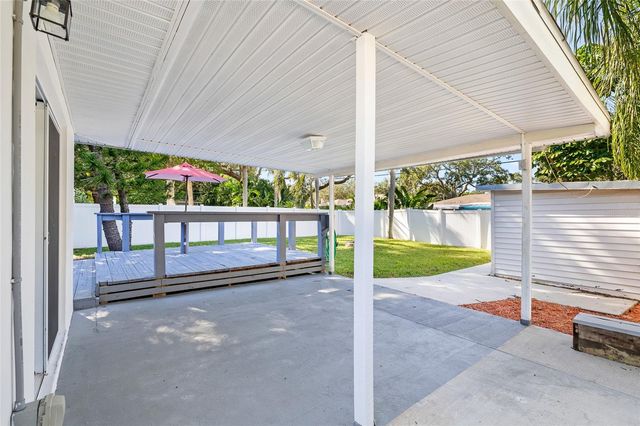 1048 CHARLES STREET, Clearwater, FL 33755