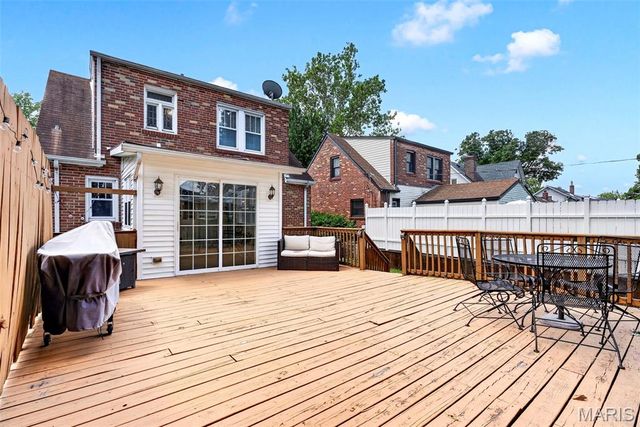 6707 Arthur Avenue, St Louis, MO 63139