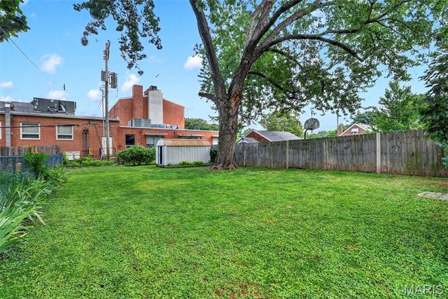 6707 Arthur Avenue, St Louis, MO 63139