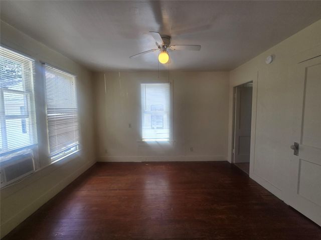 2221 35th Street Rear, Galveston, TX 77550