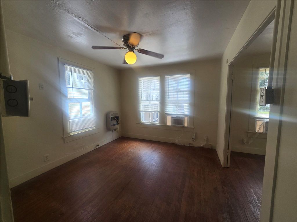 2221 35th Street Rear, Galveston, TX 77550