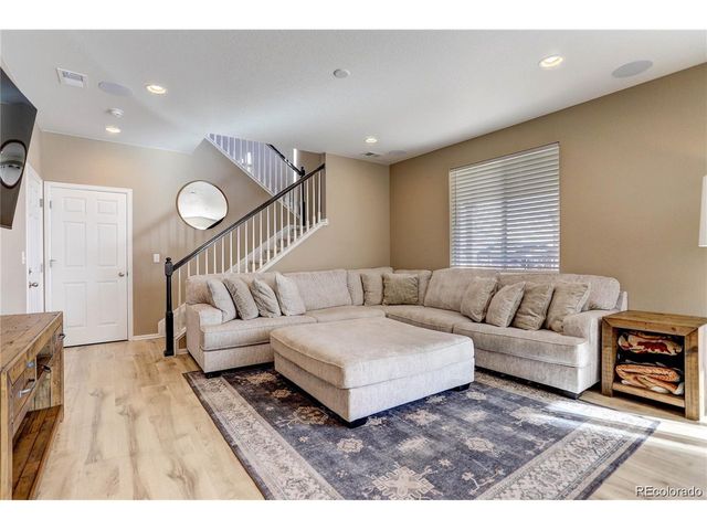 6404 Dry Fork Dr, Frederick, CO 80516