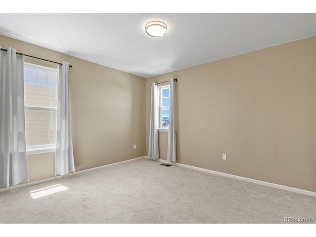 6404 Dry Fork Dr, Frederick, CO 80516