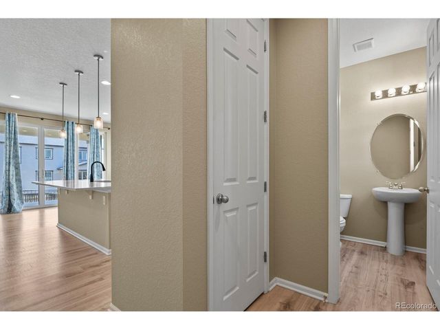 6404 Dry Fork Dr, Frederick, CO 80516