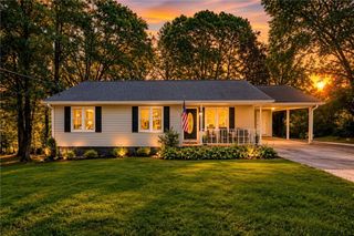 3016 Summer Lake Drive, Gainesville, GA 30506