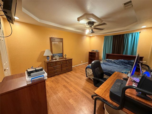 609 E Henry, Hamilton, TX 76531