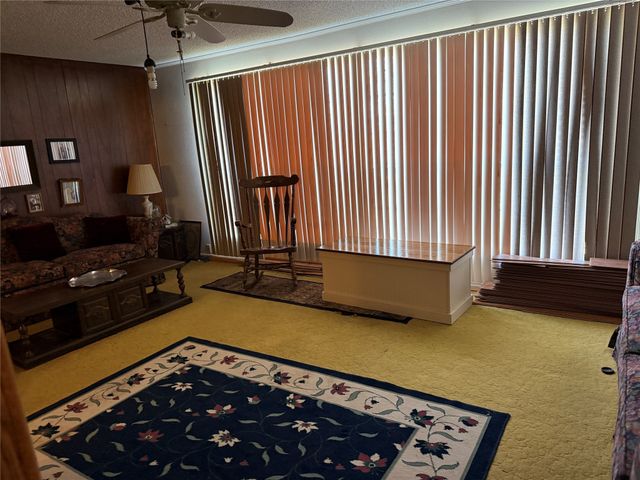 609 E Henry, Hamilton, TX 76531