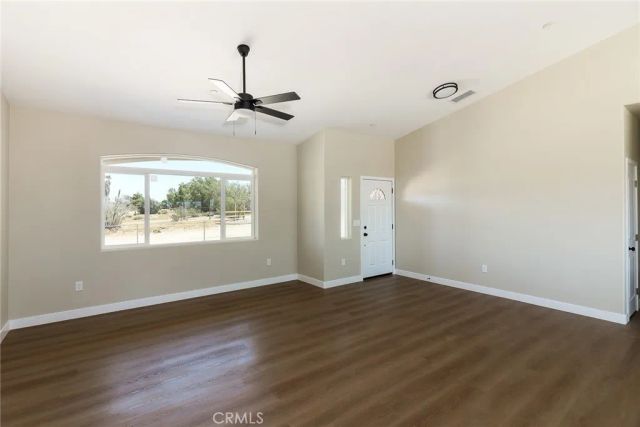 11152 Chipmunk Road, Apple Valley, CA 92308
