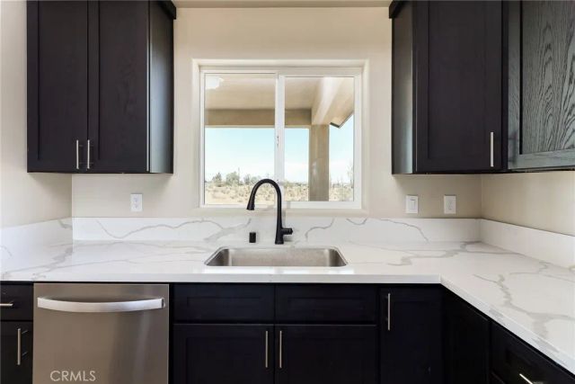11152 Chipmunk Road, Apple Valley, CA 92308