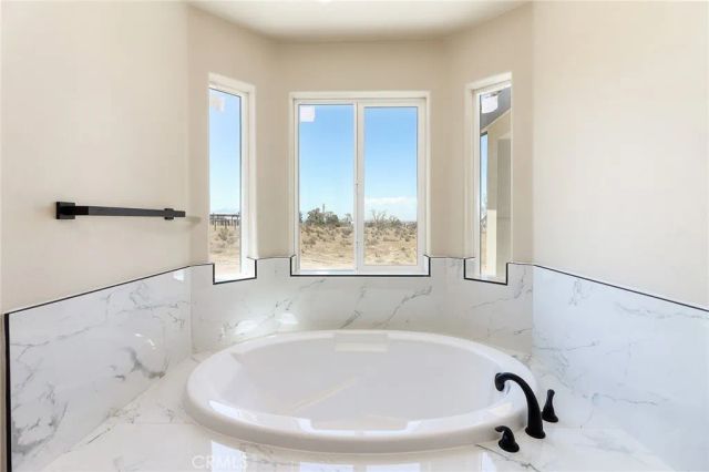 11152 Chipmunk Road, Apple Valley, CA 92308