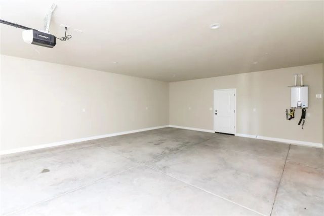 11152 Chipmunk Road, Apple Valley, CA 92308