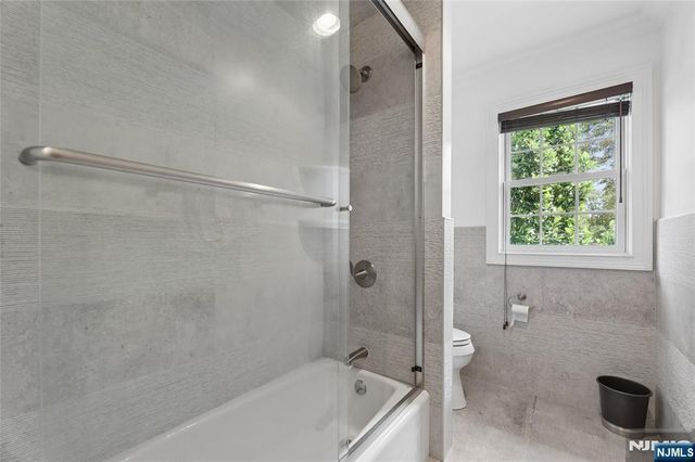 84 Woodmere Lane, Tenafly, NJ 07670