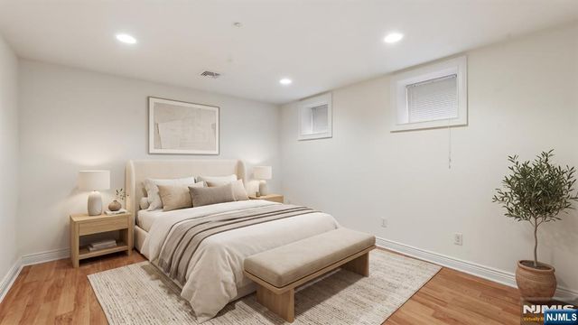 84 Woodmere Lane, Tenafly, NJ 07670