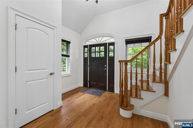 84 Woodmere Lane, Tenafly, NJ 07670