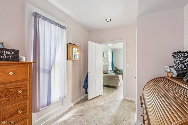 15124 Lake Avenue, Middlefield, OH 44062