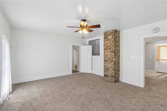 15124 Lake Avenue, Middlefield, OH 44062
