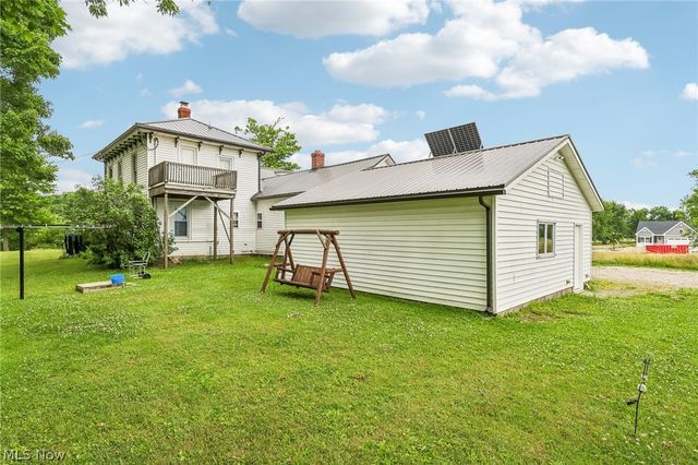 15124 Lake Avenue, Middlefield, OH 44062