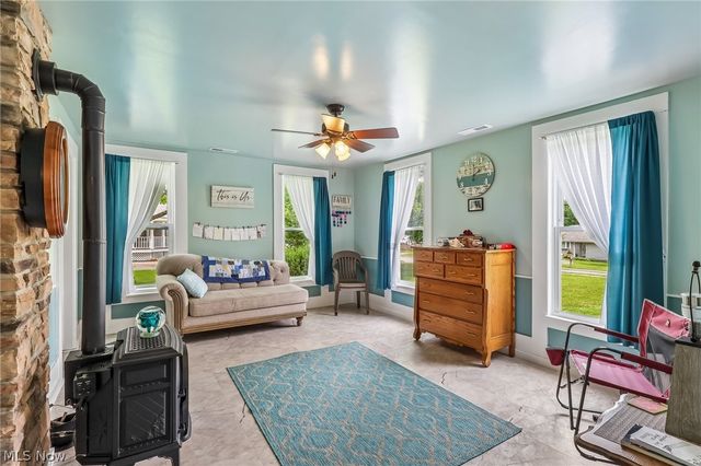 15124 Lake Avenue, Middlefield, OH 44062