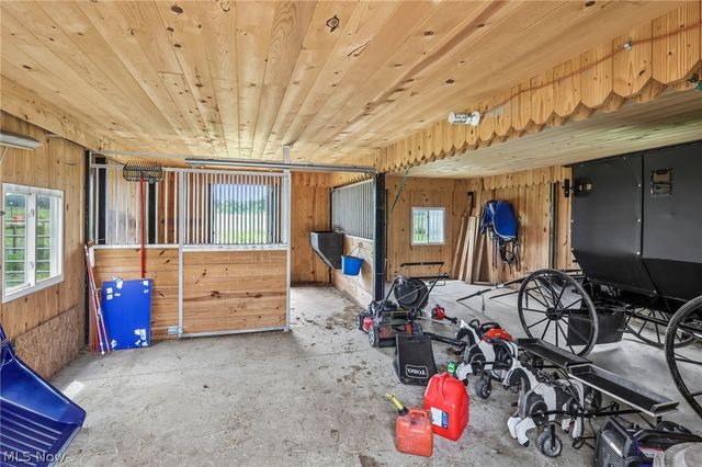 15124 Lake Avenue, Middlefield, OH 44062