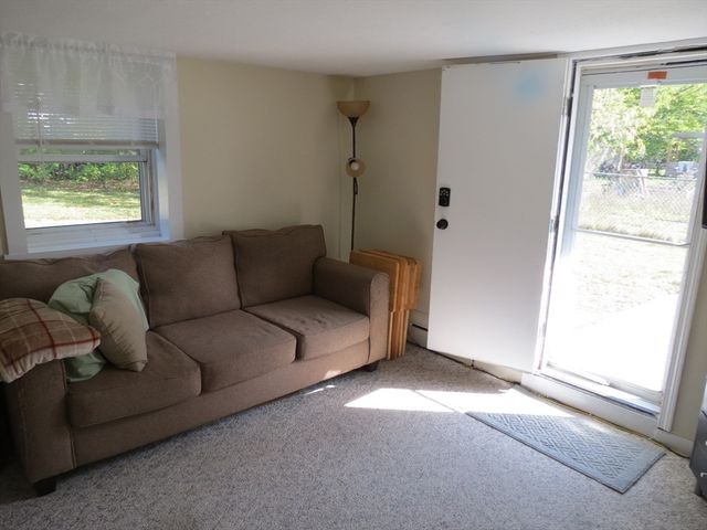 55 Lakeview Street, Leominster, MA 01453