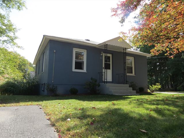 55 Lakeview Street, Leominster, MA 01453
