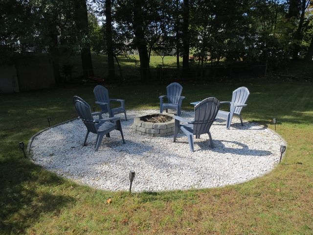 55 Lakeview Street, Leominster, MA 01453