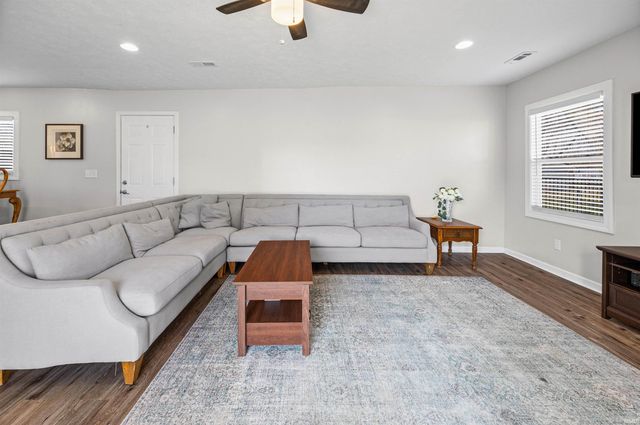 1020 Northfield Drive, Lebanon, IN 46052