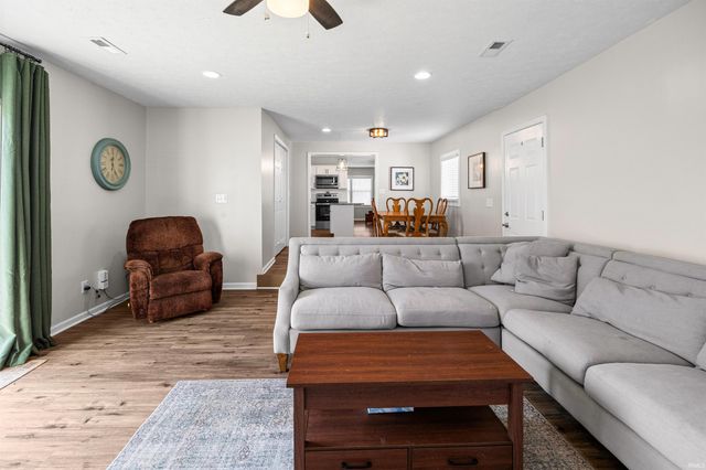 1020 Northfield Drive, Lebanon, IN 46052