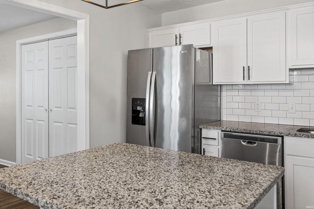 1020 Northfield Drive, Lebanon, IN 46052