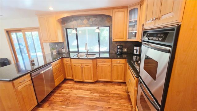 4008 Barbara, Bakersfield, CA 93309