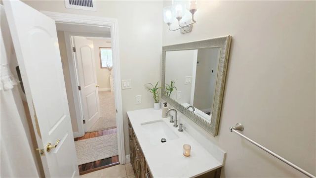 4008 Barbara, Bakersfield, CA 93309