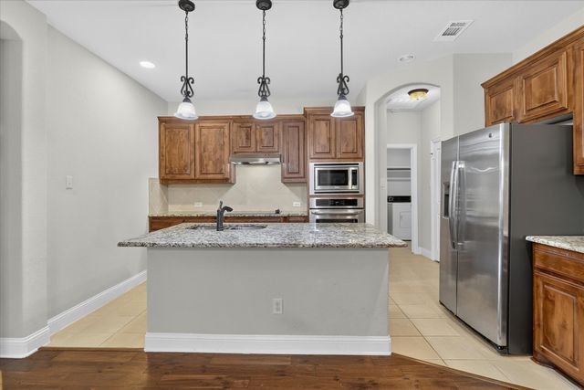 2726 Buffalo Run, Burleson, TX 76028