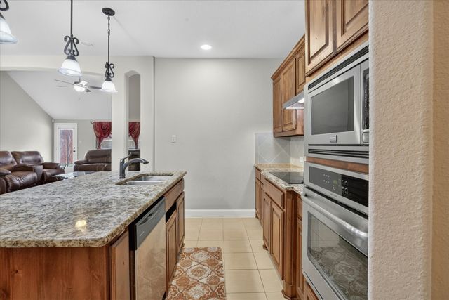 2726 Buffalo Run, Burleson, TX 76028