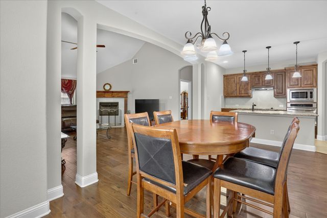 2726 Buffalo Run, Burleson, TX 76028