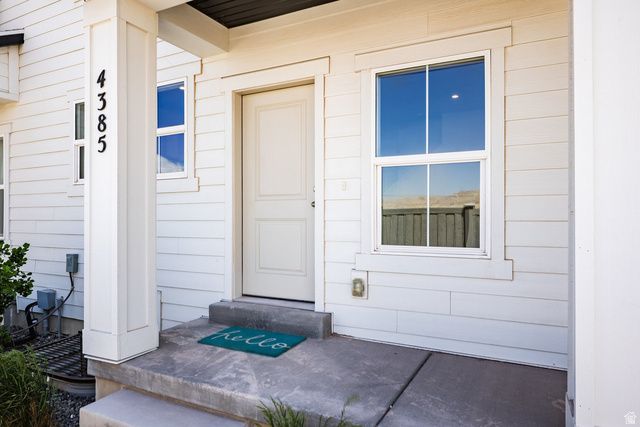 4385 E LONGLEAF LN, Eagle Mountain, UT 84005