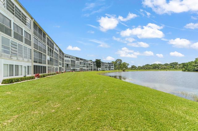2056 Ainslie D, Boca Raton, FL 33434