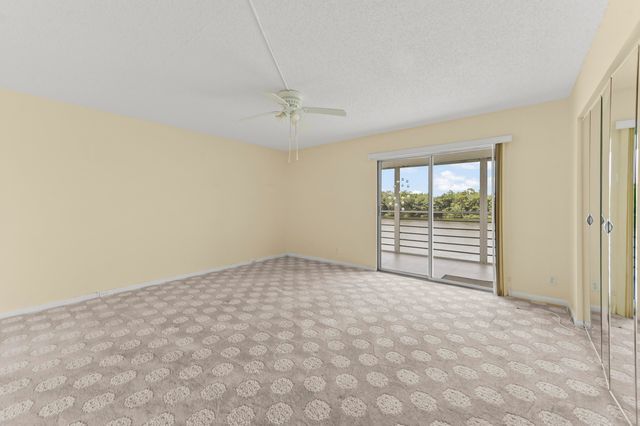 2056 Ainslie D, Boca Raton, FL 33434