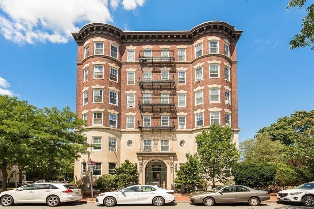 55 Magazine St. 17, Cambridge, MA 02139