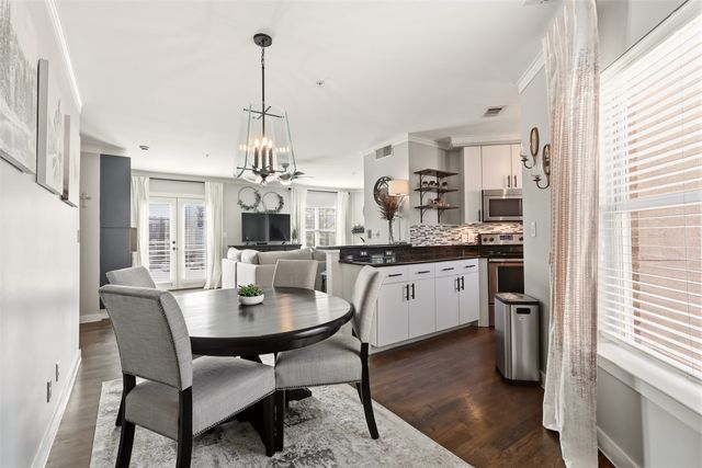 3922 Gilbert Avenue 211, Dallas, TX 75219