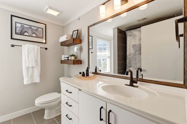 3922 Gilbert Avenue 211, Dallas, TX 75219
